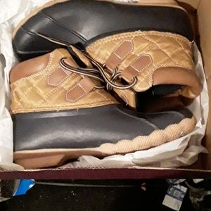 Skechers winter waterproof  boots